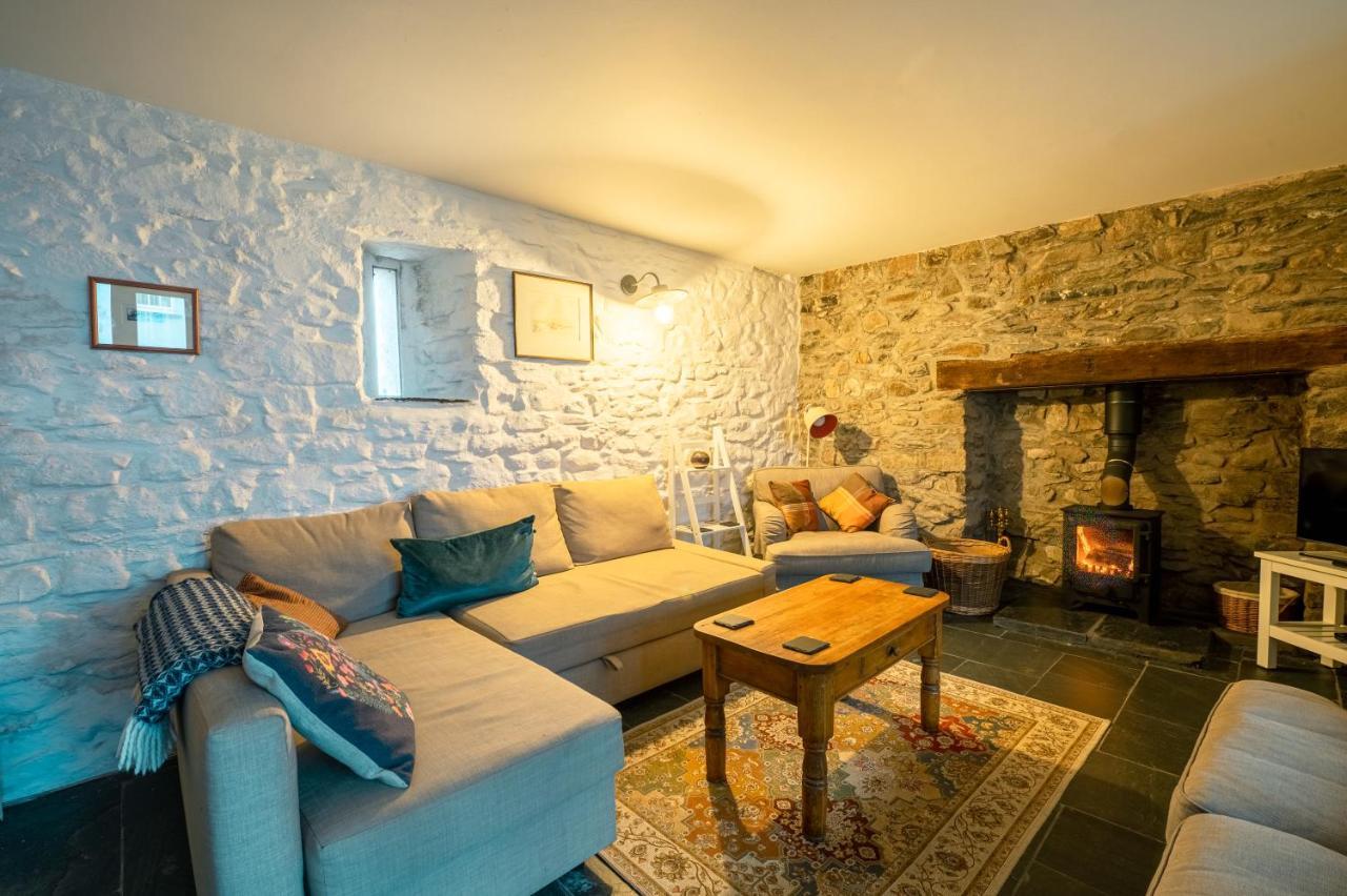 St Davids Hideaway With Roll-Top Bath & Log Burner المظهر الخارجي الصورة