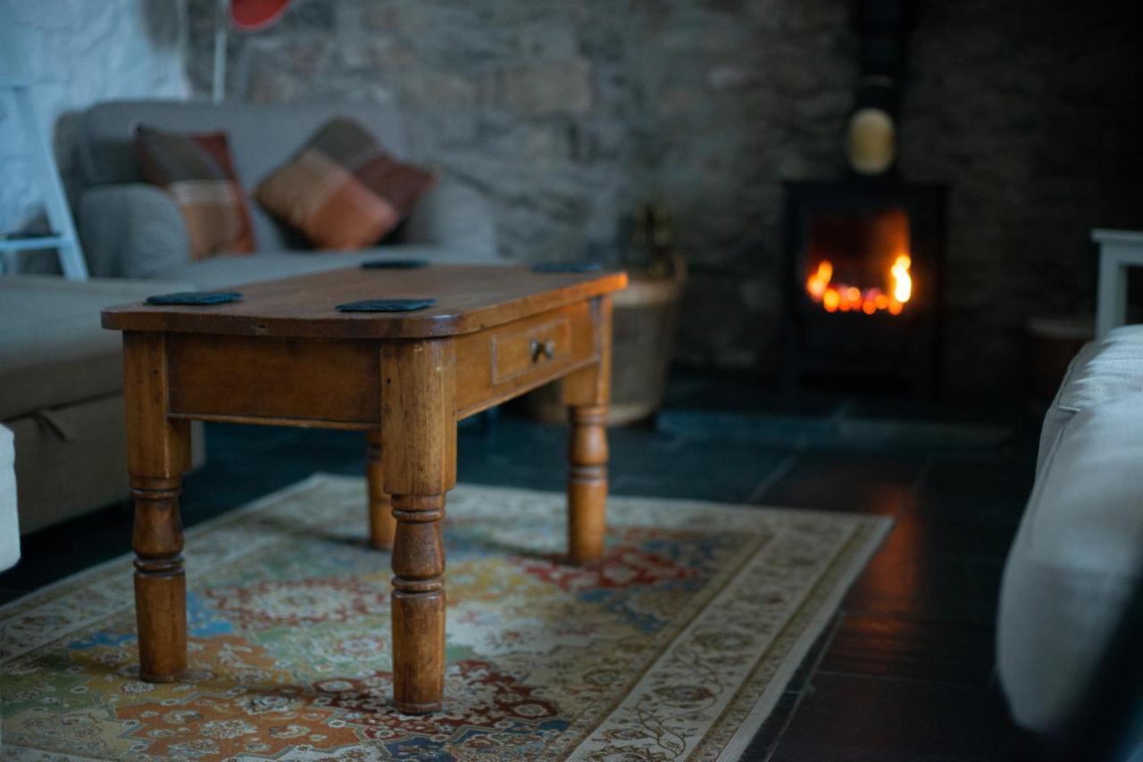 St Davids Hideaway With Roll-Top Bath & Log Burner المظهر الخارجي الصورة
